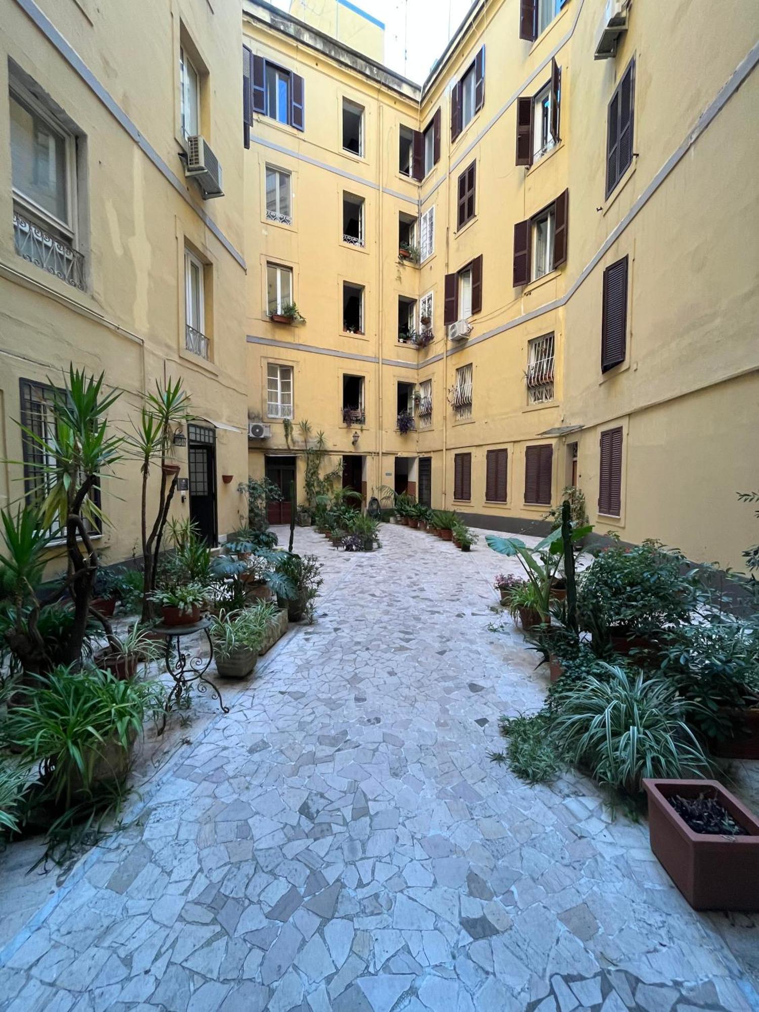 Etruska Porta Pia Guesthouse Rome Bagian luar foto